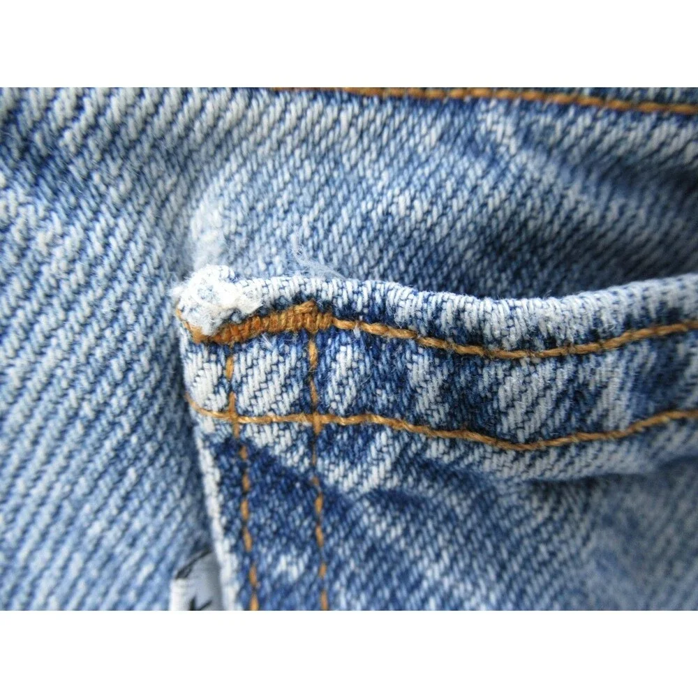 Levis Relaxed Fit Jeans Men's Size 40x29 (Actual 29 x27) Light Wash Blue Y2K